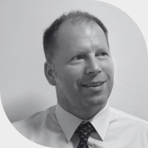 Ian Livingstone, MD